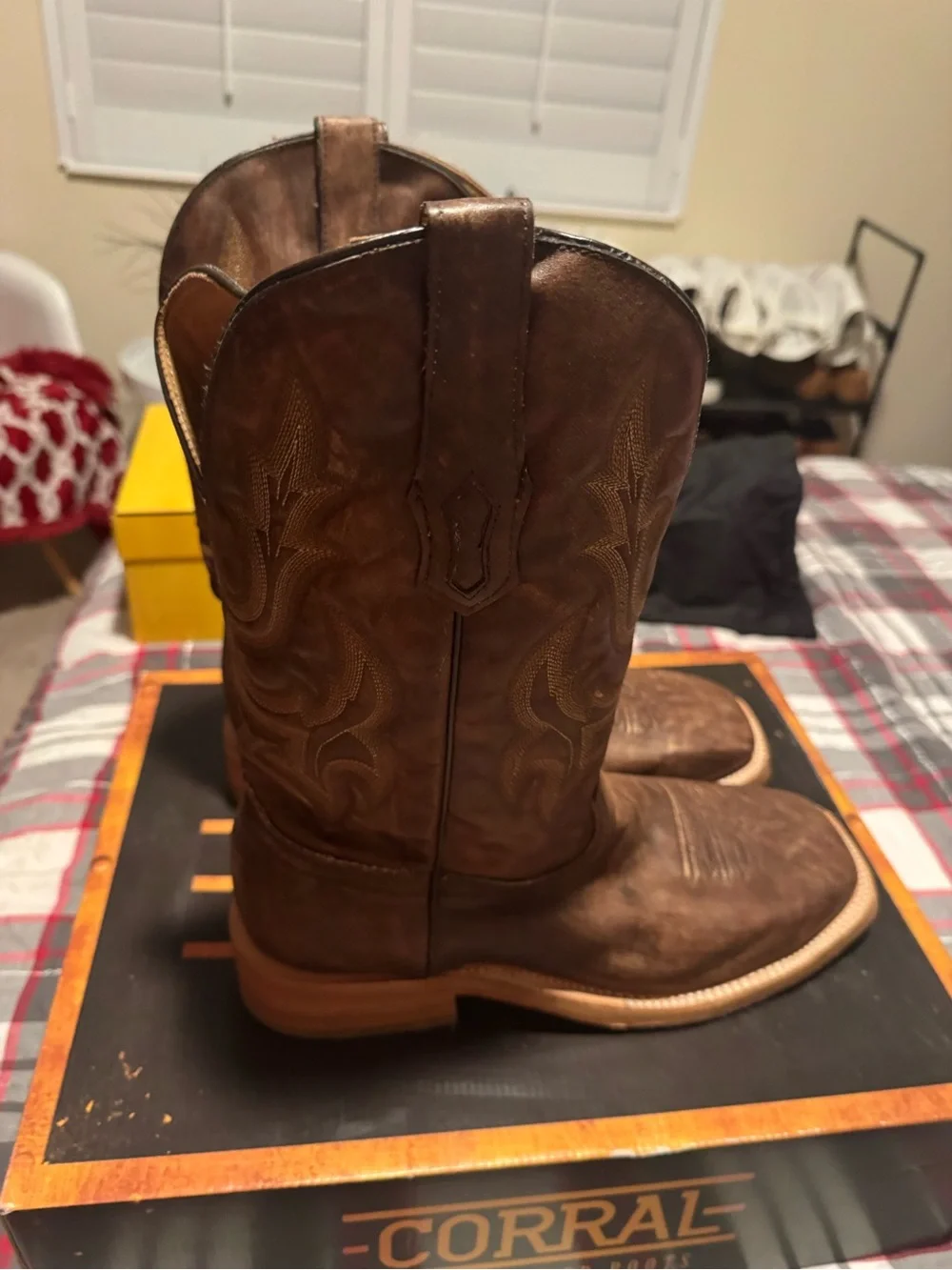 Men's Brown Leather Western Boots - Classic Pull-On Style